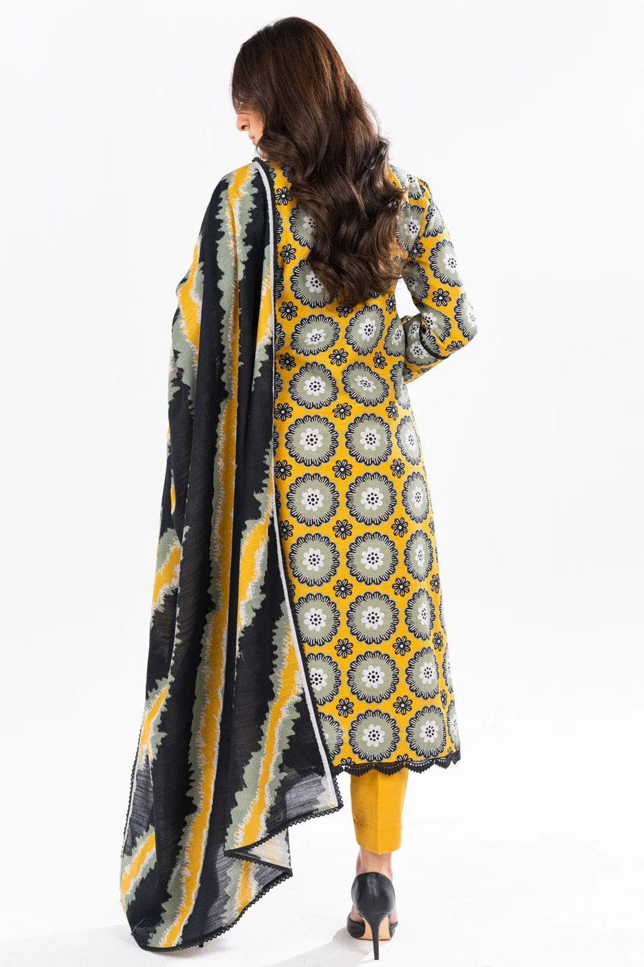 2 Pc Printed Khaddar Shirt With Khaddar Dupatta