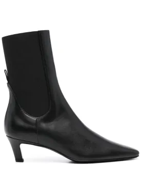 214907813 Low heel leather boot