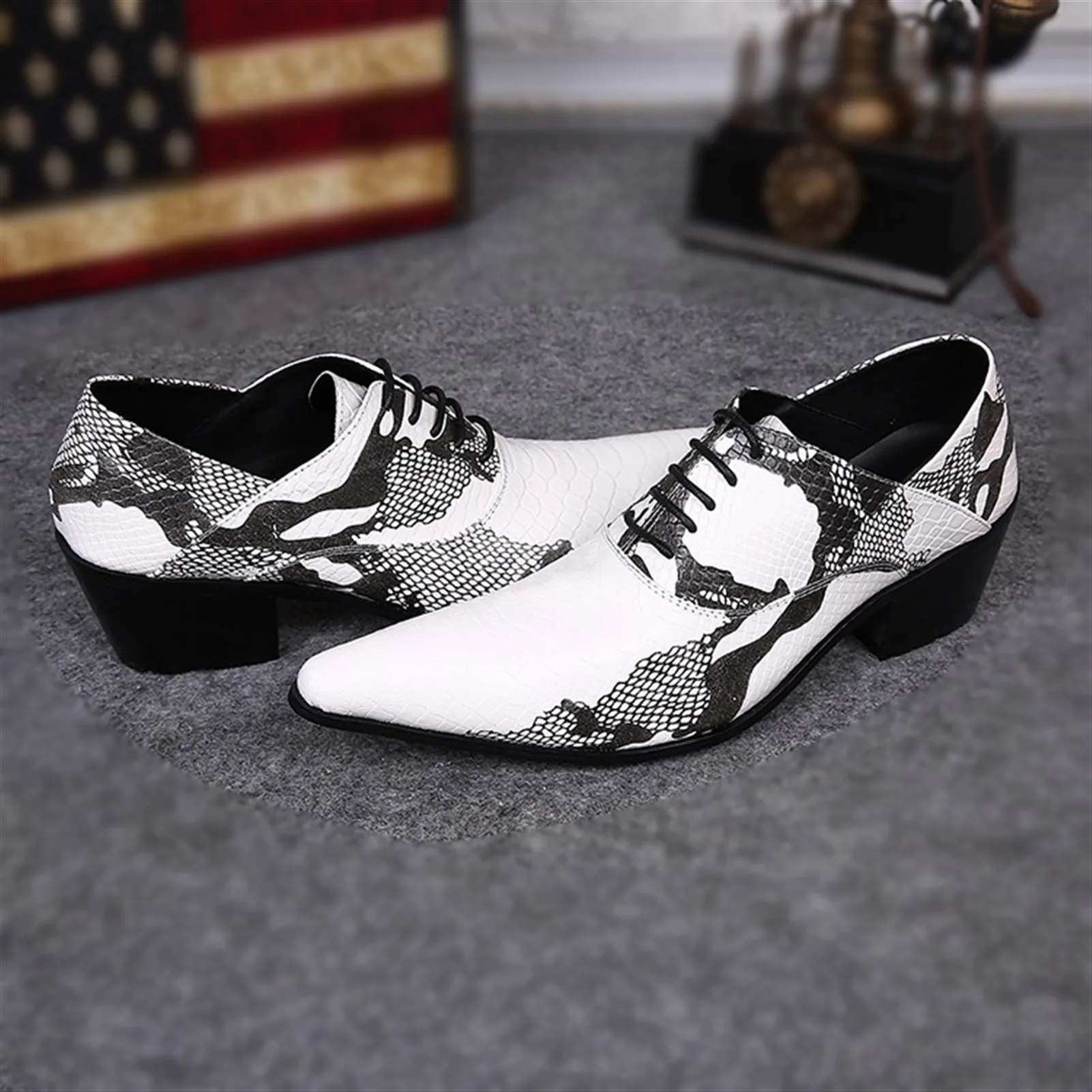 Animal Pattern Belt Low Top Slip on Men Oxfords