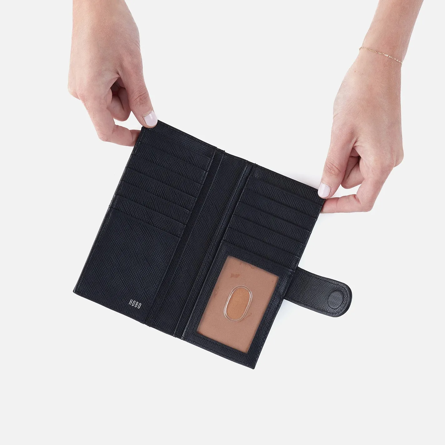 Essential Bifold Wallet In Soft Saffiano Leather - Black