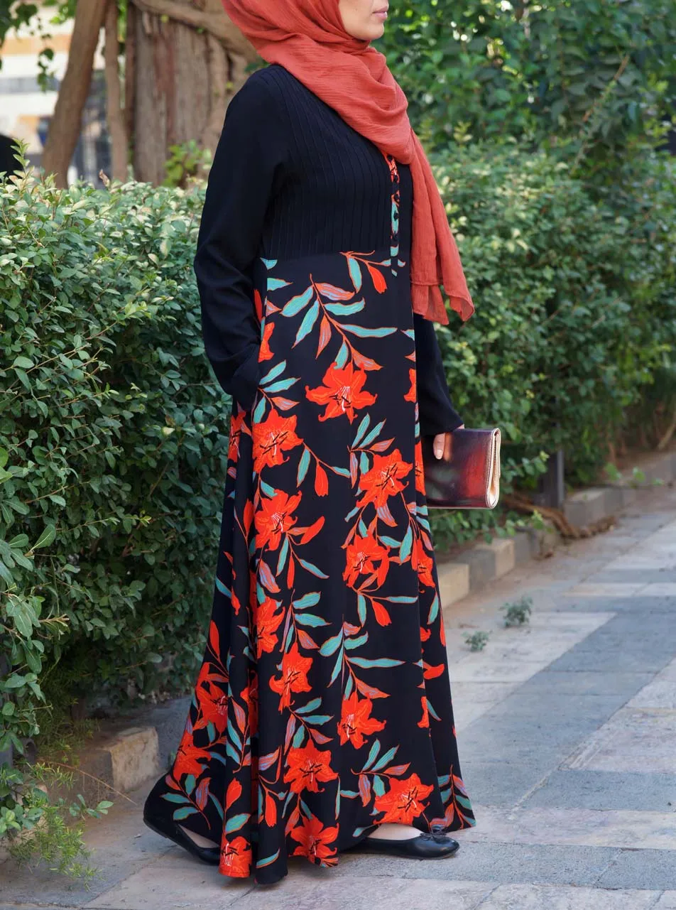 Fine Pleats Printed Abaya