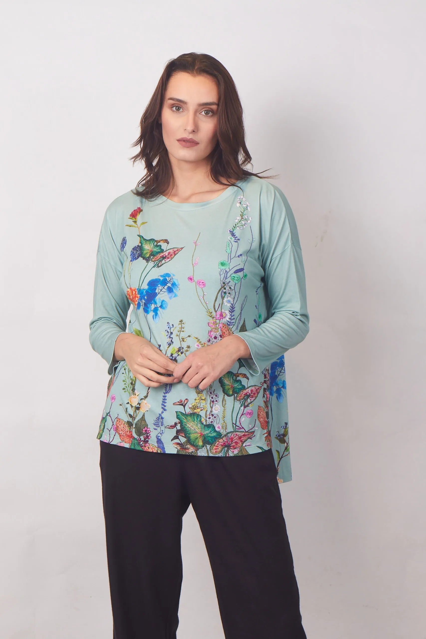 Florarium in Turquoise Top