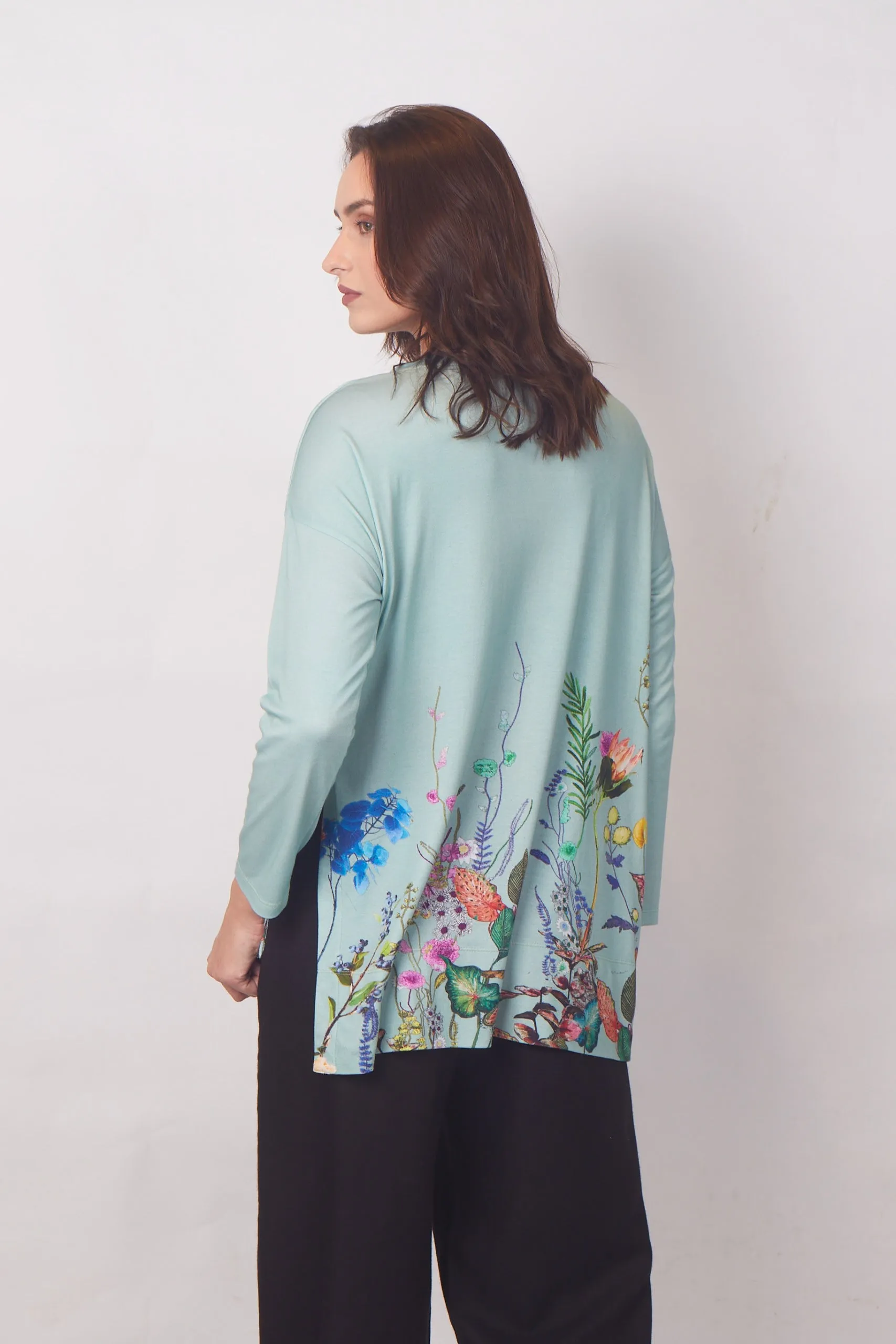 Florarium in Turquoise Top