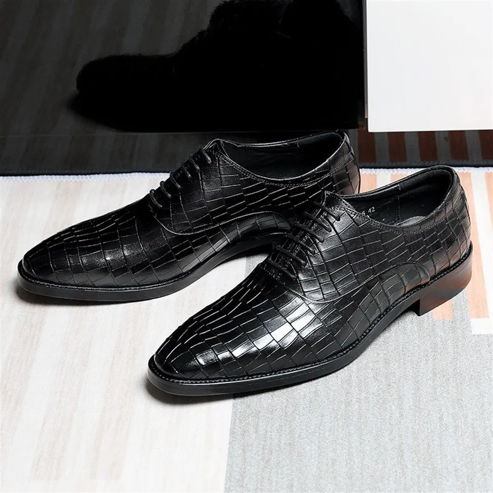 Grid Embossed Pointed Toe Derby for Men