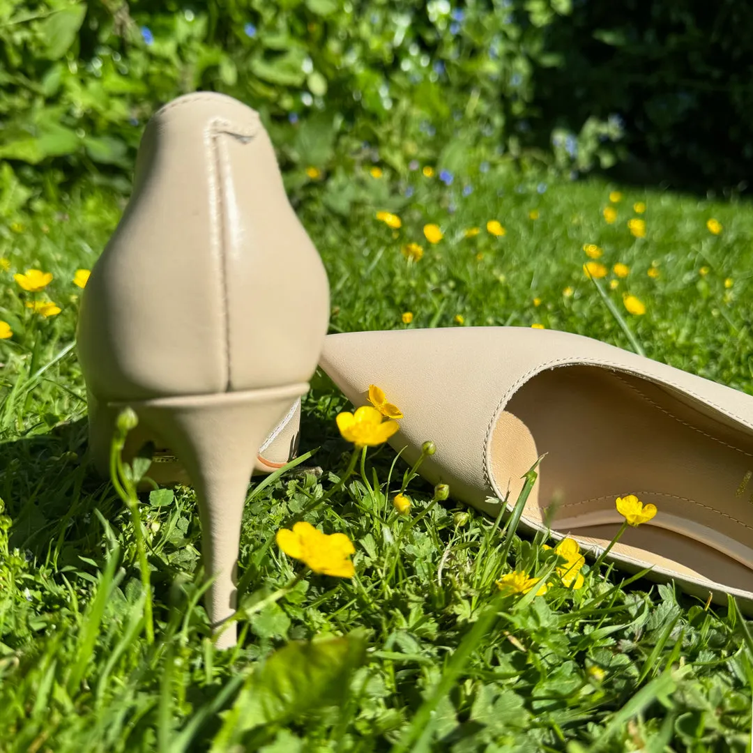 *Kayte - Beige Leather Classic Pump