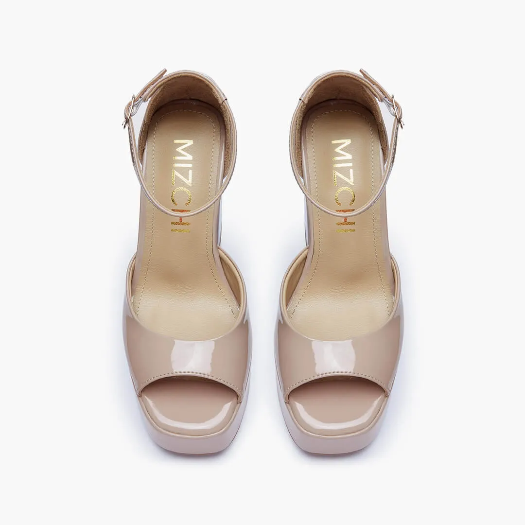 *LAURANCE - beige patent platform