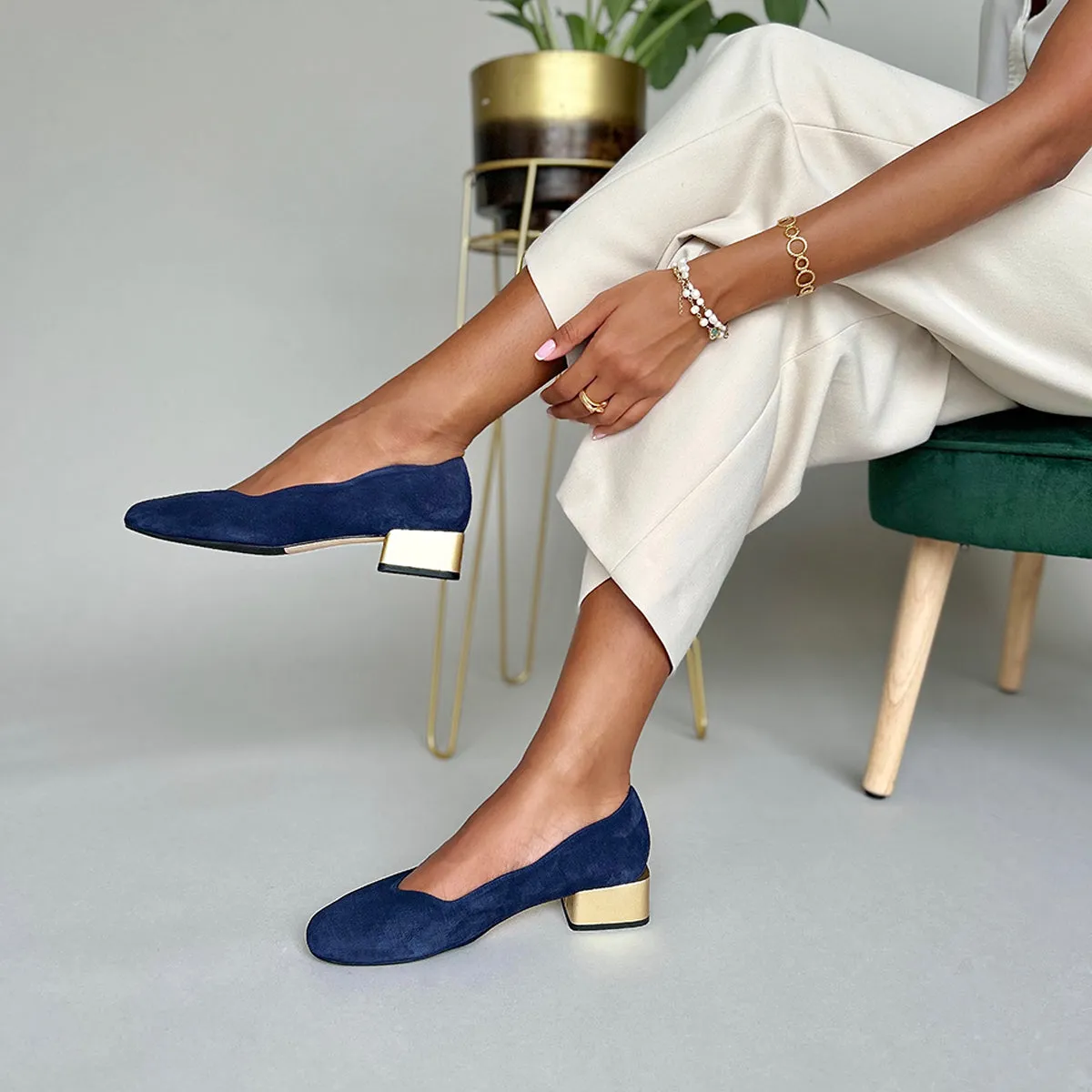 Olivia Wide Fit Pumps – Navy Suede