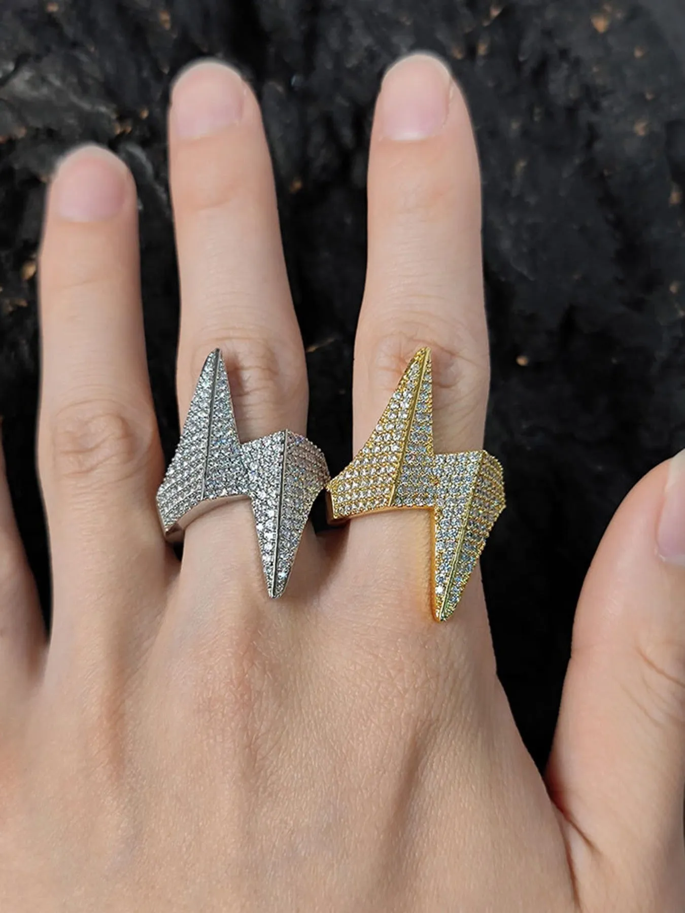 Thesupermade Lightning-shaped Zirconia Ring