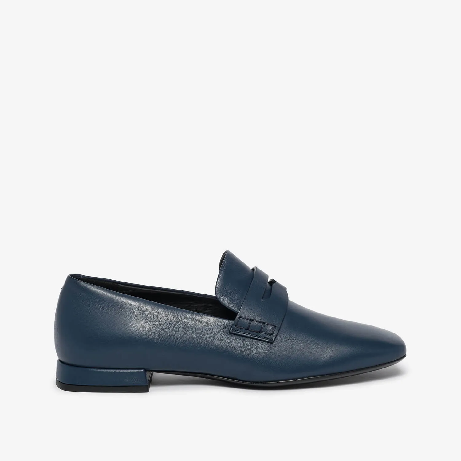 Women's leather loafer